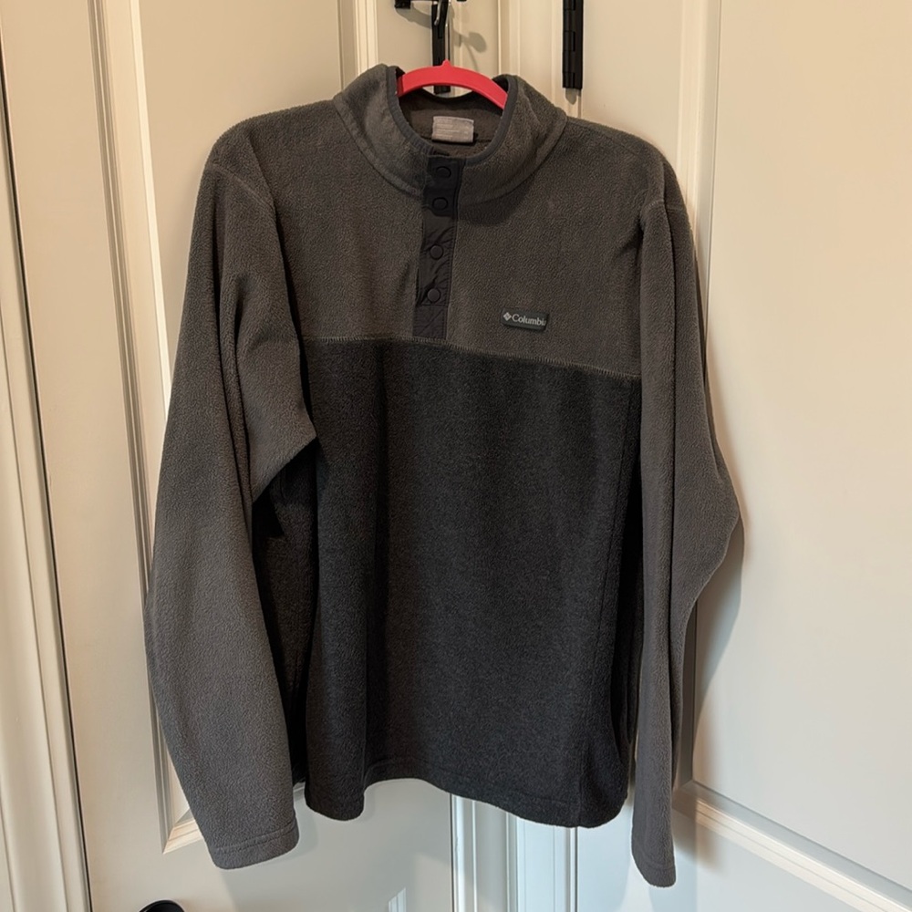 Columbia snap front pullover